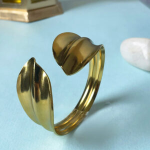 Leaf Curve Cuff